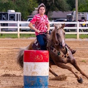 Meet your Posher, Jillian